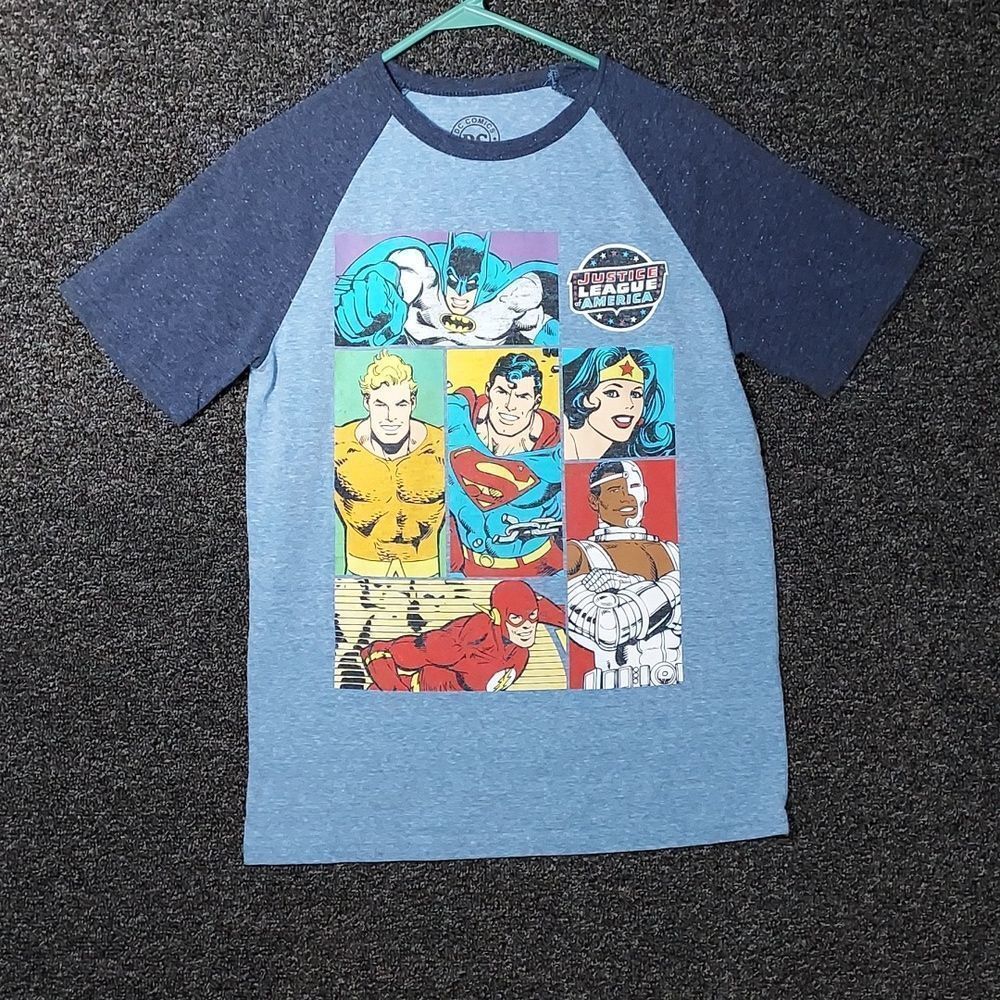 DC Comics Justice League Batman Superman Wonder Woman Small Tee Shirt T-Shirt